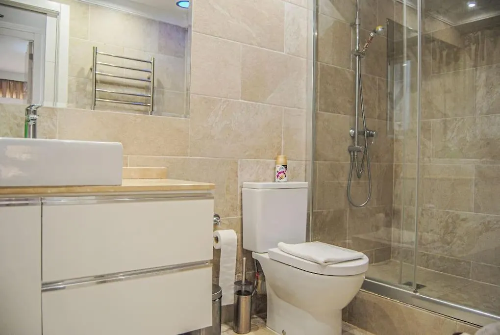 San Pedro Center - Eaw Homes Marbella 0*,  Spanien